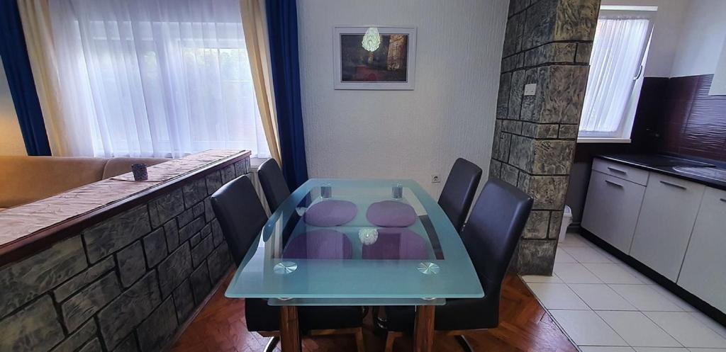 Apartman Ksenija Dakovo Exterior foto