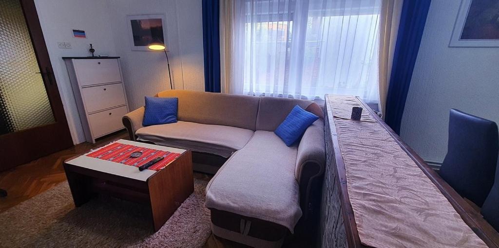 Apartman Ksenija Dakovo Exterior foto