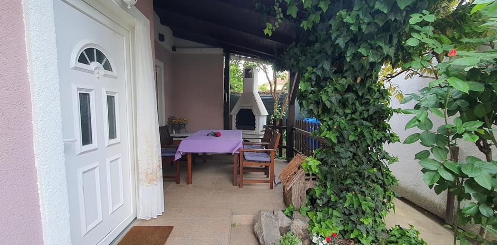 Apartman Ksenija Dakovo Exterior foto